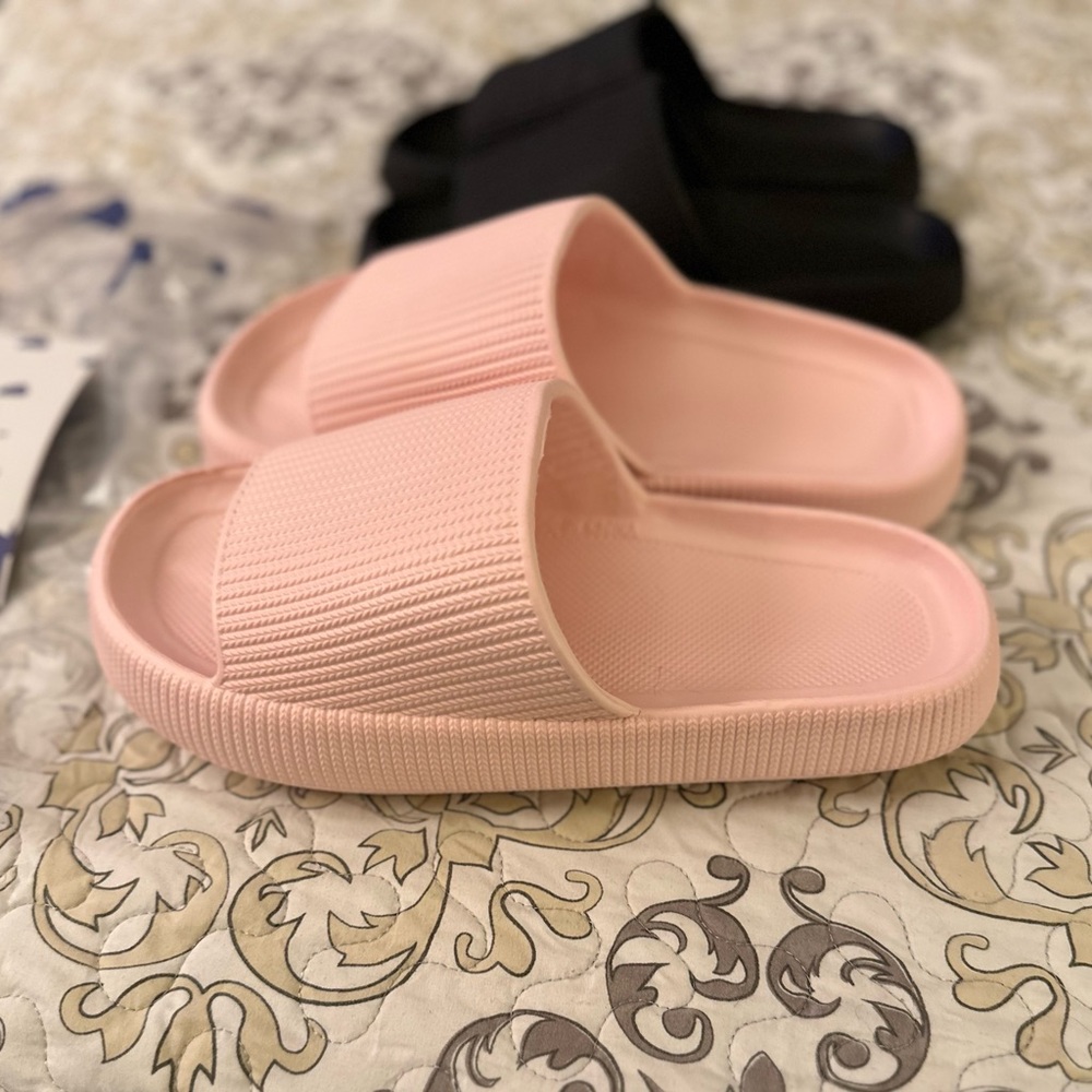 (2) Pair of Cloudies Slides - Picture 4 of 6